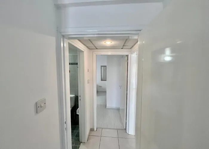 Two Bedroom Seaside *