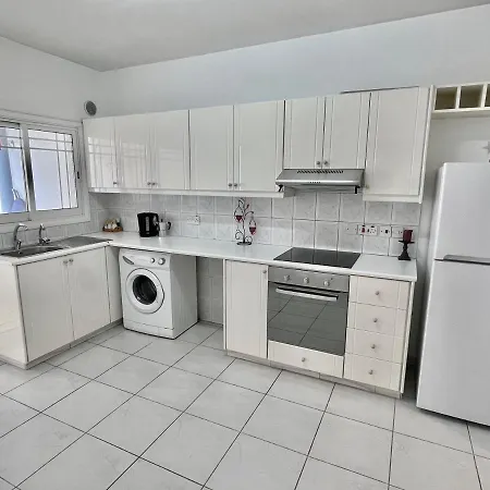 Two Bedroom Seaside *